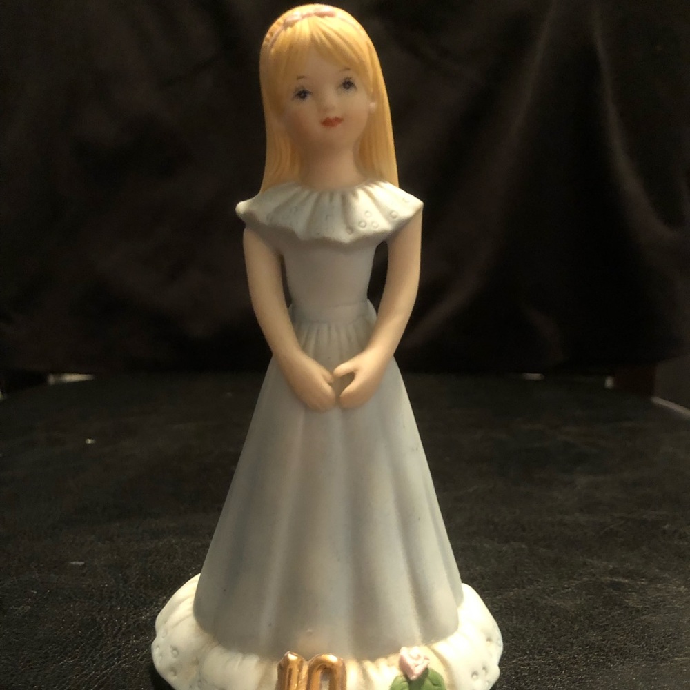 Vintage Age 10 Enesco Growing Up Girls - Blonde figurines